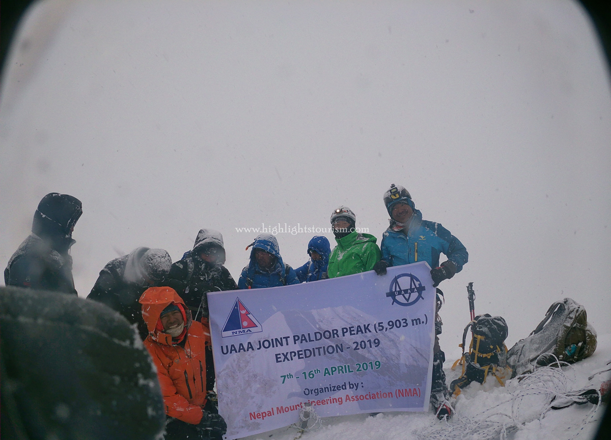 UIAA team submitted Paldor peak 