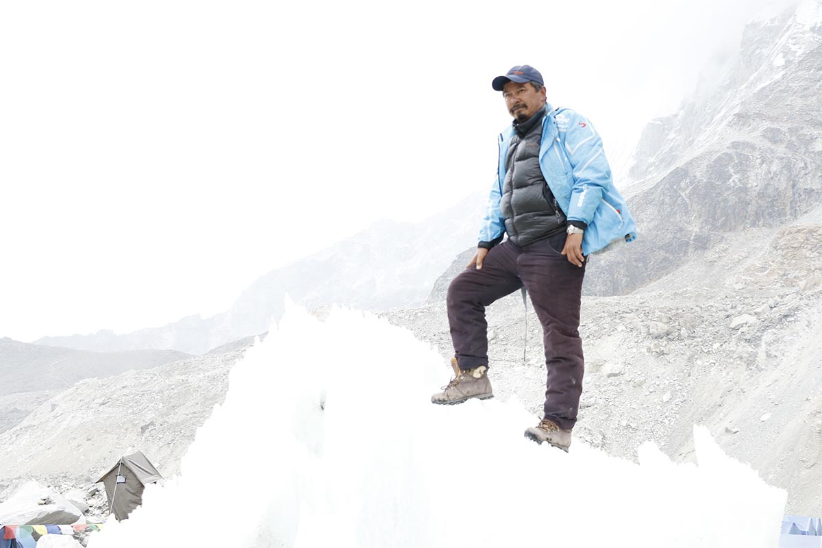 Mt. Everest expedition, Gyanendra-Shrestha-Liaison