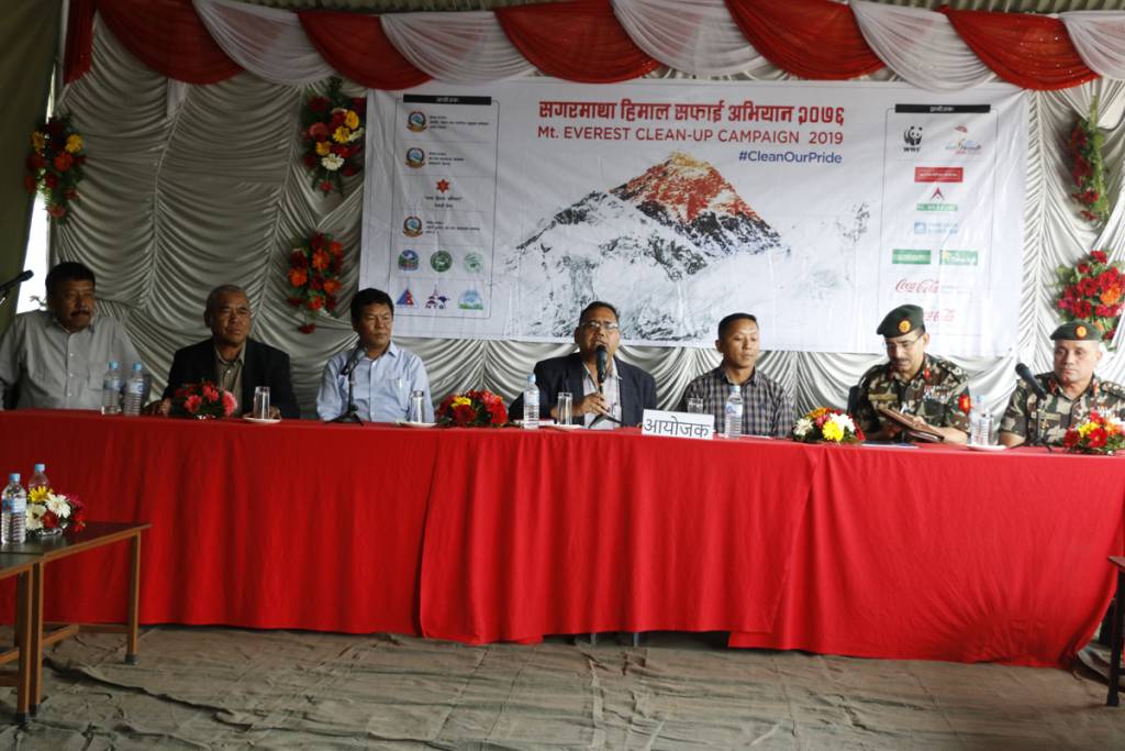 Closing announcement of Everest cleaning campaign 
