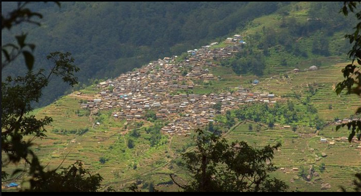 Tourist village Bhujung 