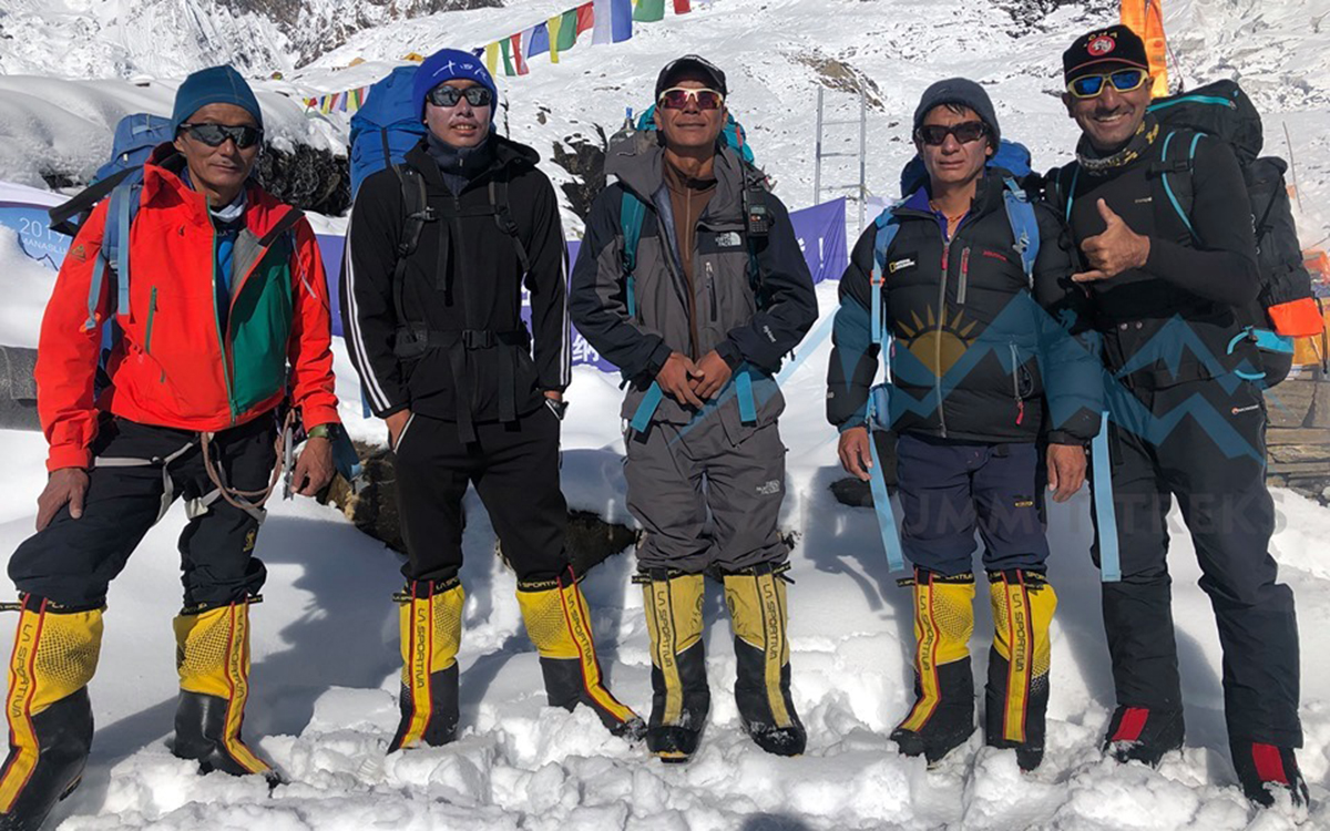 Pakistan climber first summit Manaslu in this season