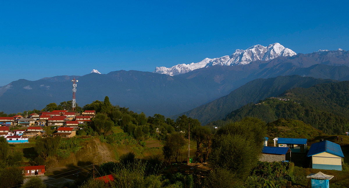 Sunrise at Ghale Gaun