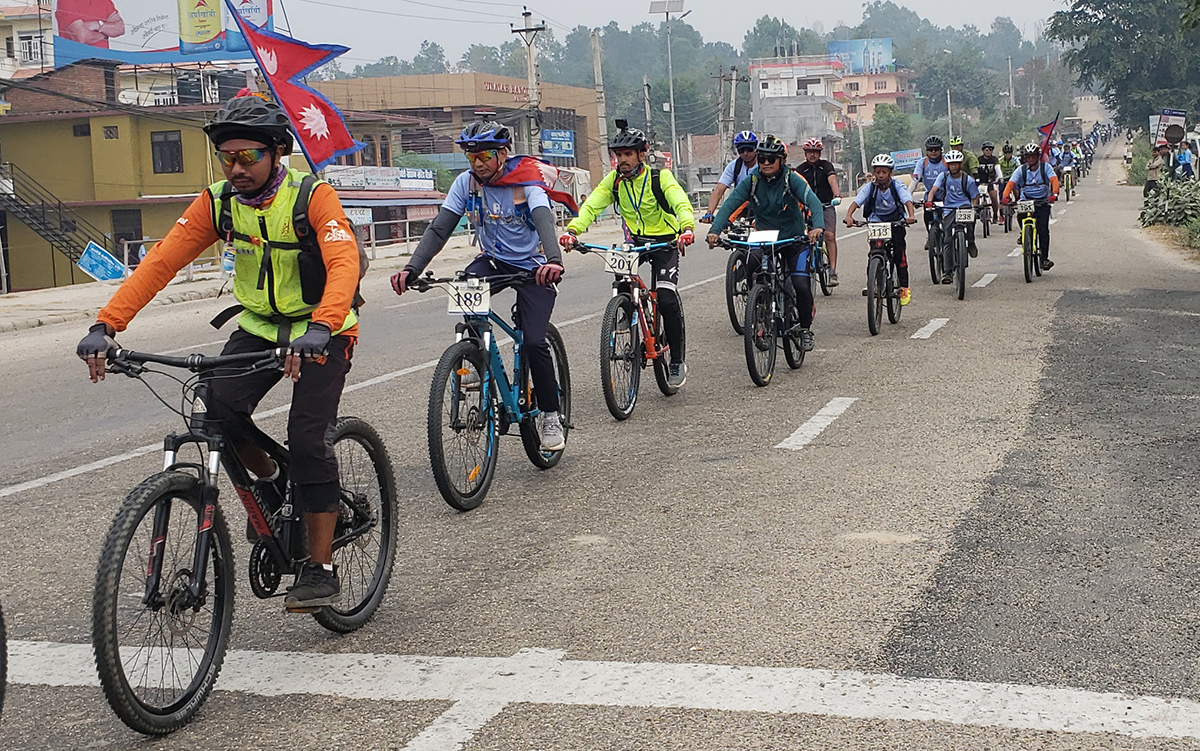 ride through Sinduligadhi