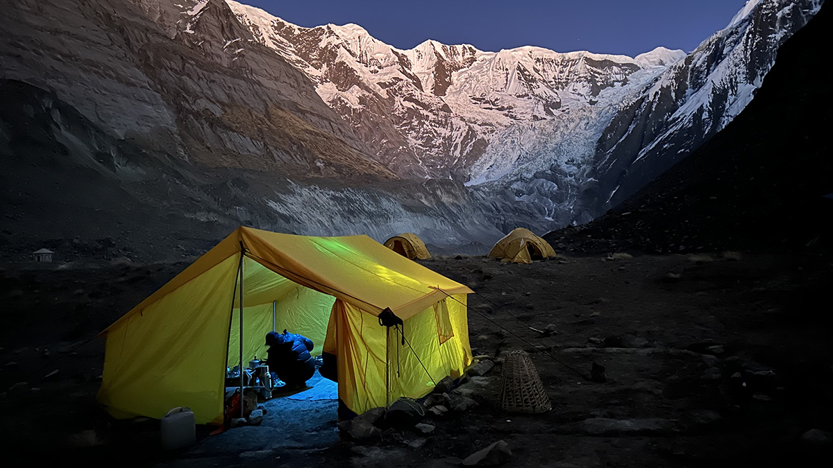 Tappetino per bagno Bandiere tibetane a Annapurna Base Camp 4200m